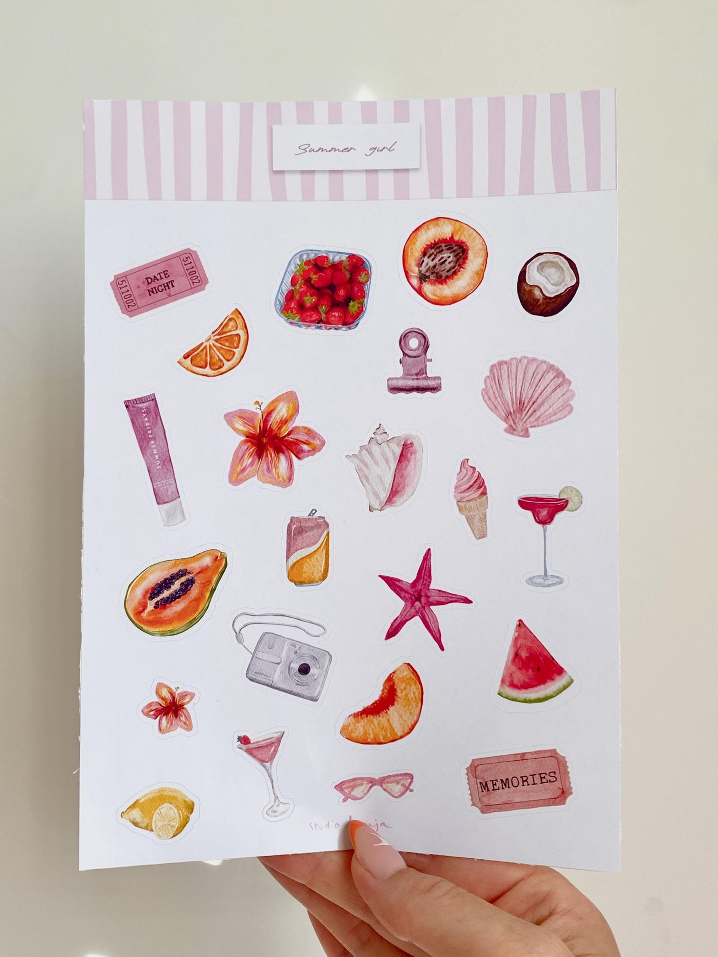 Planche de stickers summer girl