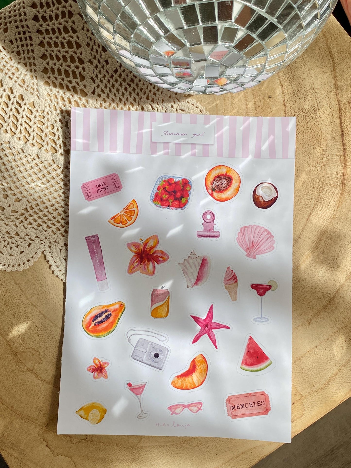 Planche de stickers summer girl